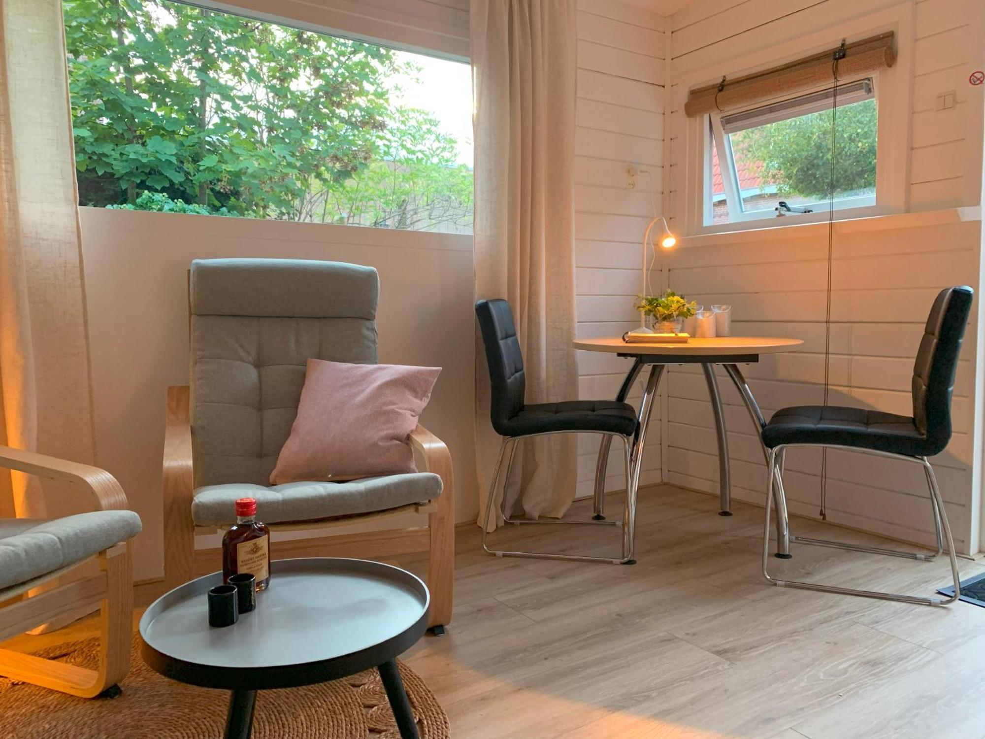 Tiny House Tussen De Grachten Снек Екстериор снимка